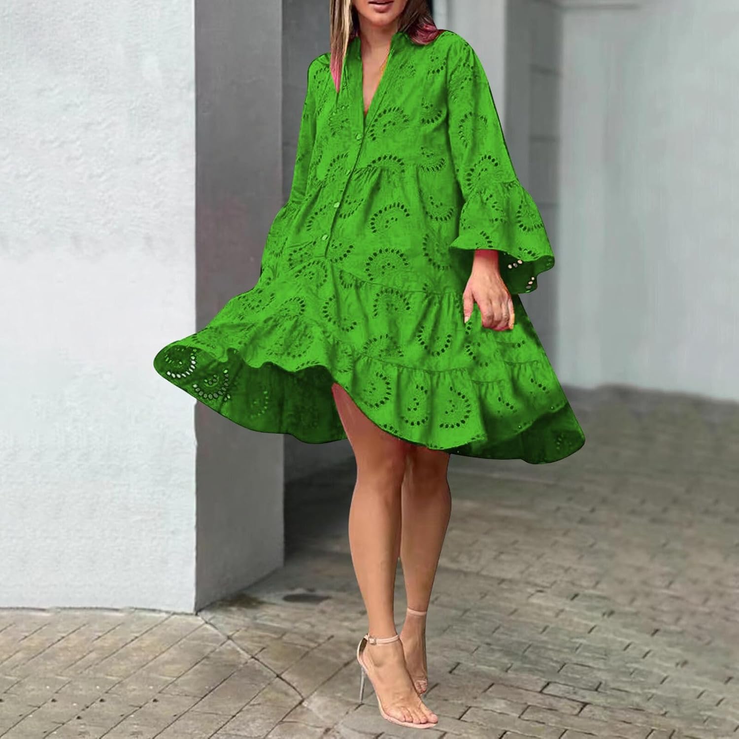 Lydia - Robe à Détails Oeillets
