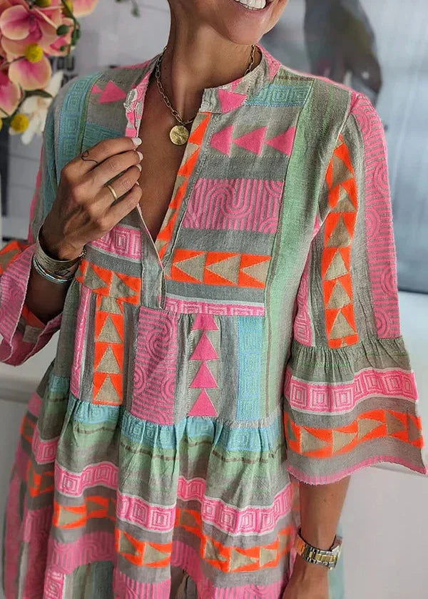 Ava - Robe d'été en chanvre chic à décolleté en V