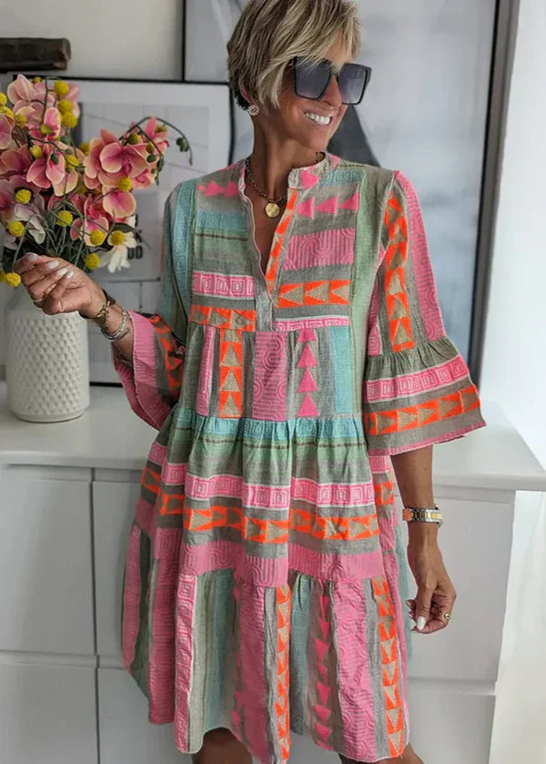 Ava - Robe d'été en chanvre chic à décolleté en V