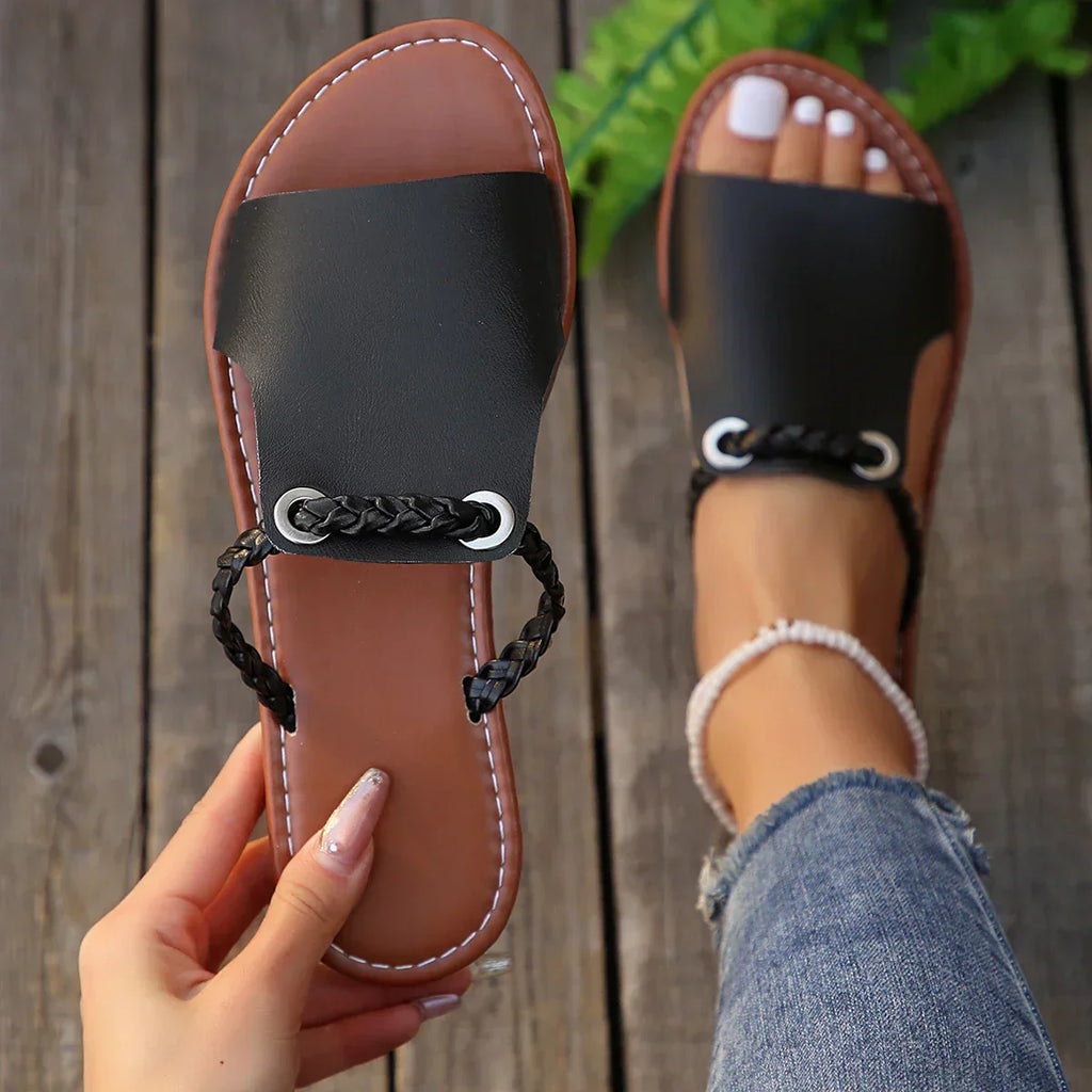 Nova™ Sandales Bouclées